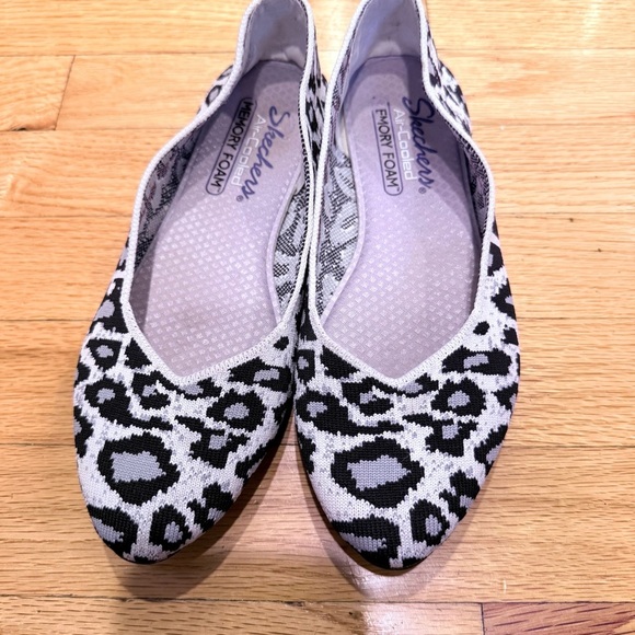 Skechers Black and White Leopard Print Loafers - Picture 1 of 8